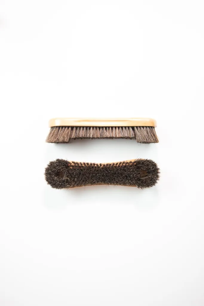 [7a-09] 9" Pool Table Brush